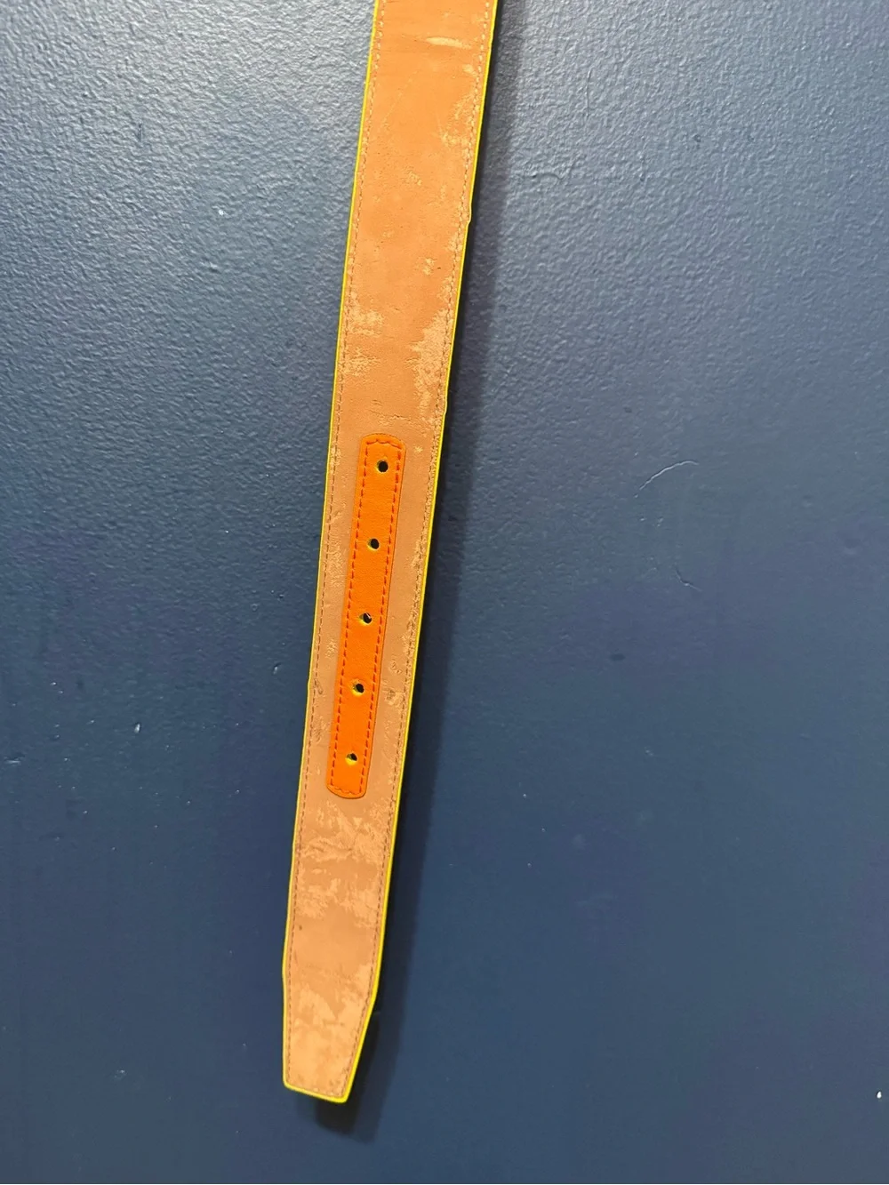 Nike Yellow Leather Grip Tech Belt with Silver Buckle waist size 40